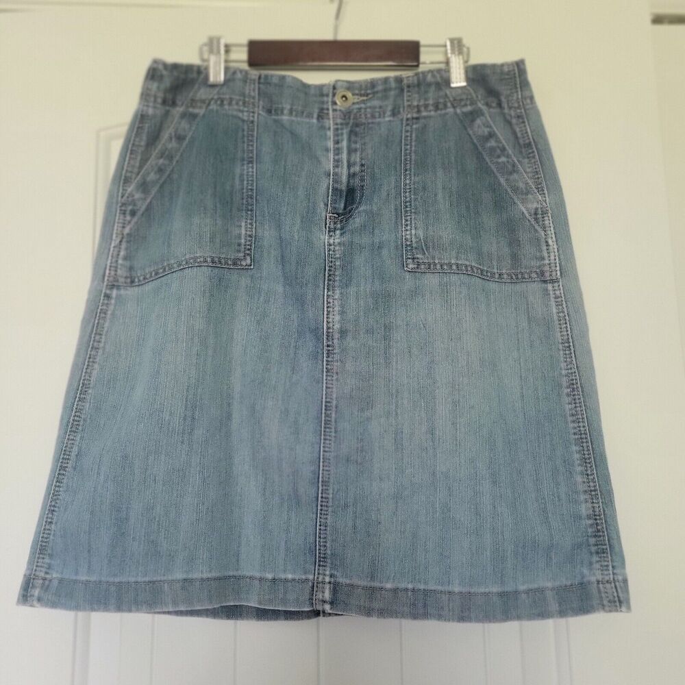Cato Mini Skirt Women Sz 10 Blue Denim Boho Distressed, Super Soft, Pockets.